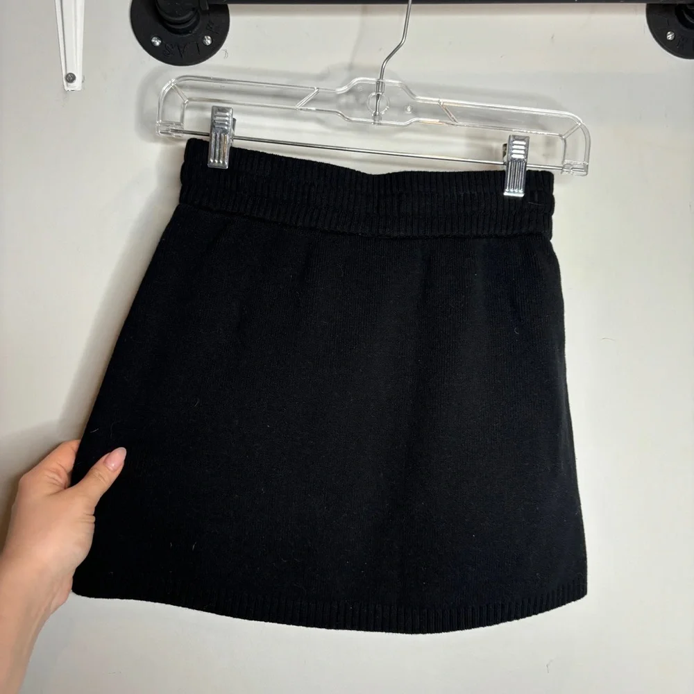 Alo Scholar Knit Cargo Skirt XXS Black